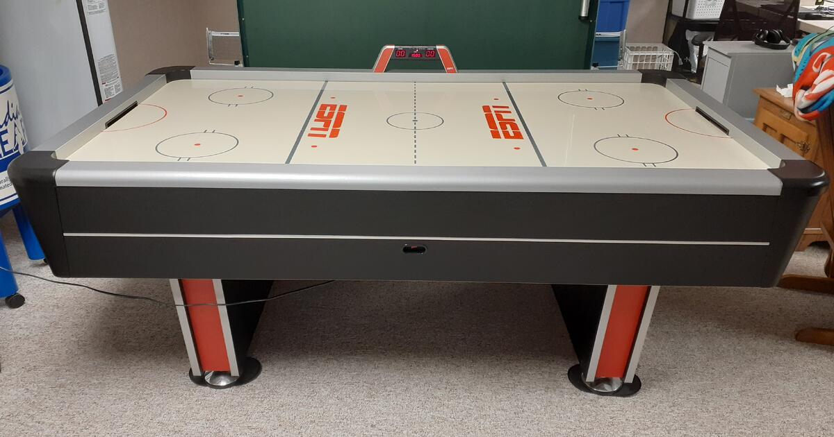 ESPN Air Hockey Table for 110 in North Lima, OH For Sale & Free