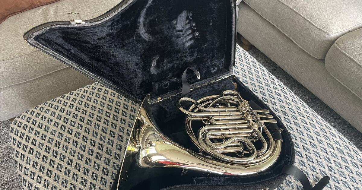 Holton H179 Double French Horn Used Good Condition for 610 in Missouri