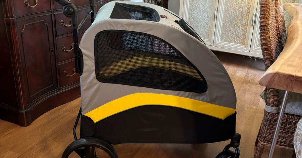 Pet stroller for $90 in Eugene, OR | For Sale & Free — Nextdoor