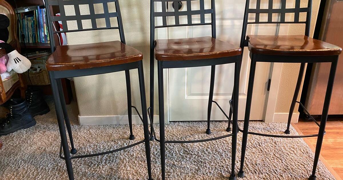 Bar Stools for 75 in Aloha, OR For Sale & Free — Nextdoor