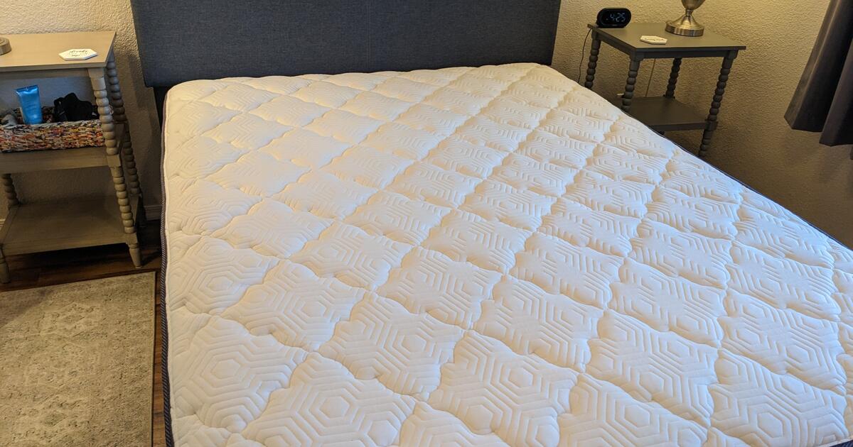 399 queen mattress in a box