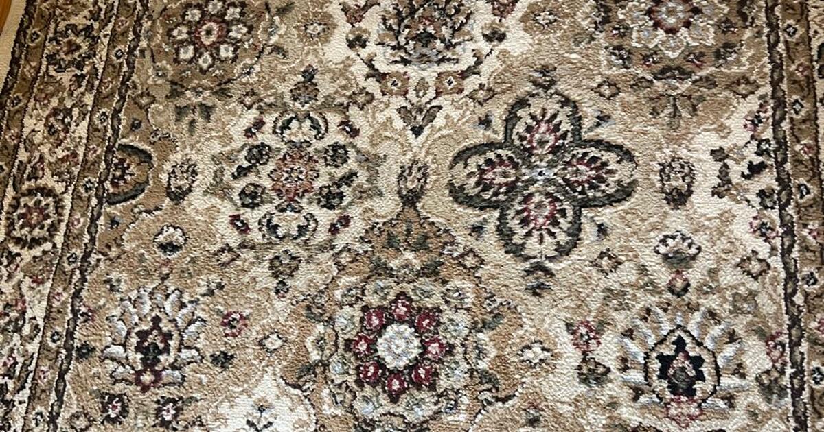 5x7 Area Rug for 25 in Greensboro, NC For Sale & Free — Nextdoor