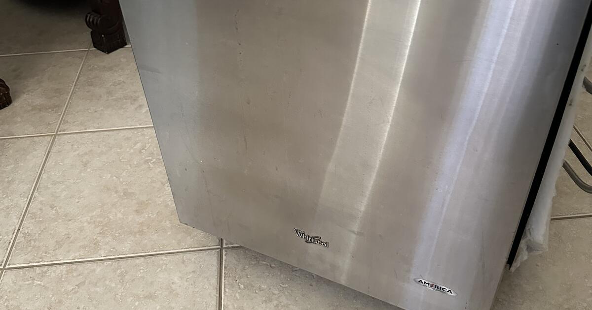Whirlpool stainless steel dishwasher for Free in Houston, TX For Sale