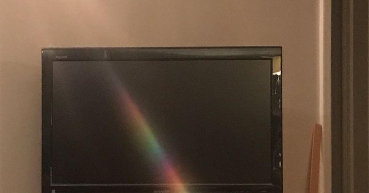 32” dumb TV 📺 FREE in Napa, CA For Sale & Free — Nextdoor