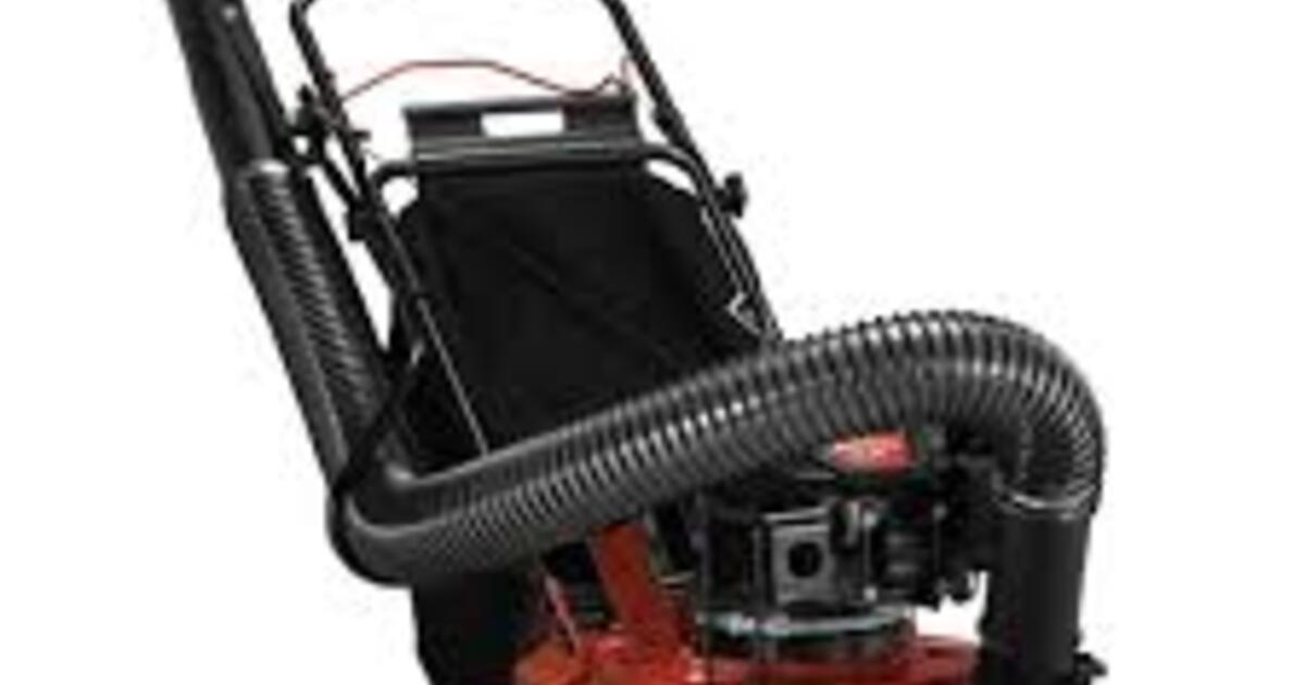 TroyBilt CSV060 159cc Chipper Shredder Vacuum for 600 in Toledo, OH