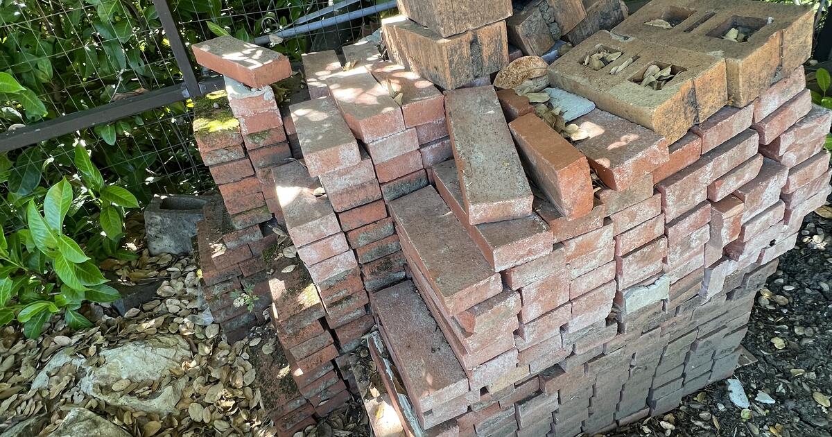 Free bricks and rocks for Free in Orinda, CA | For Sale & Free — Nextdoor