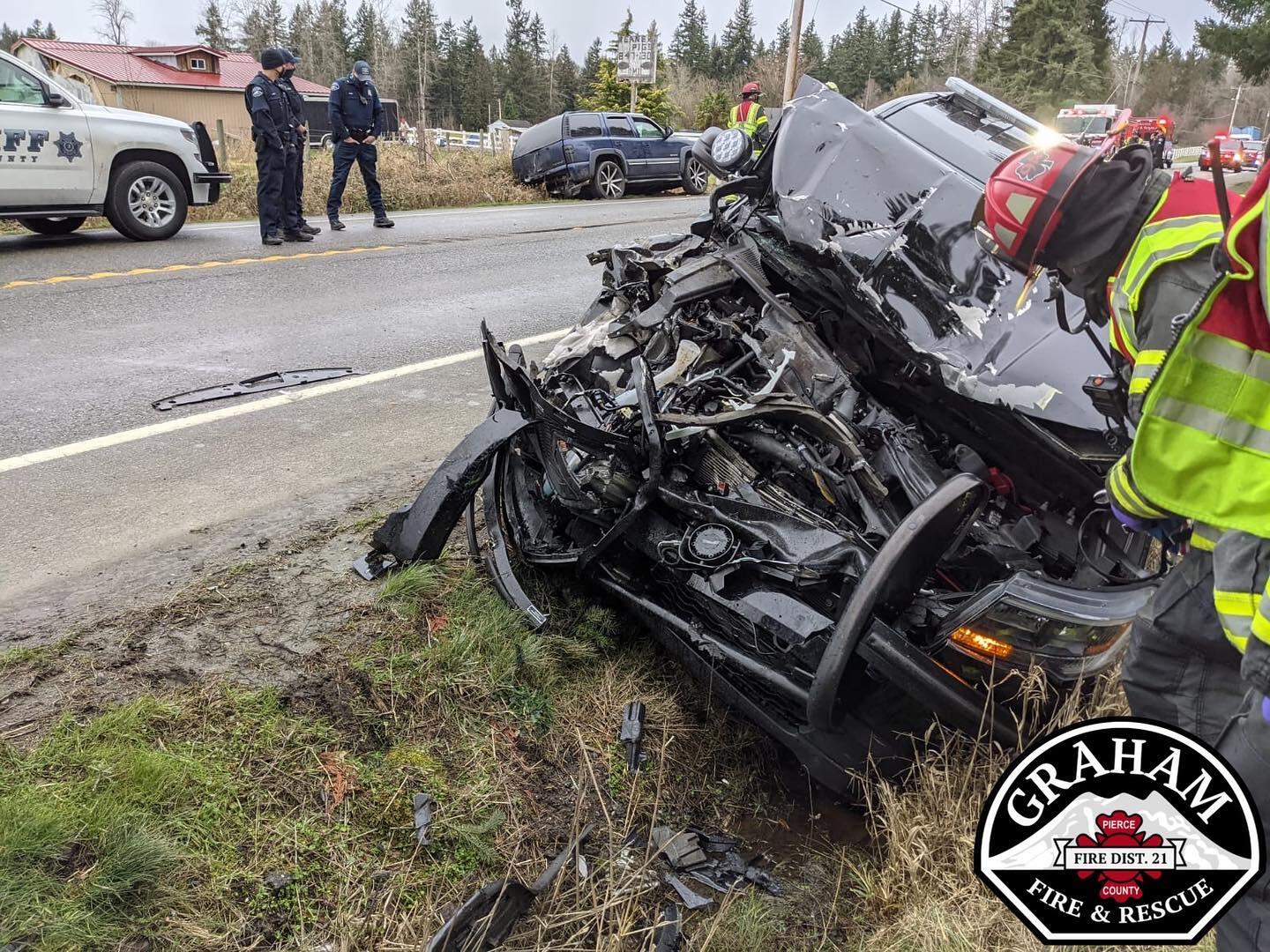 Motor Vehicle Accident Blocking Meridian (Graham Fire & Rescue