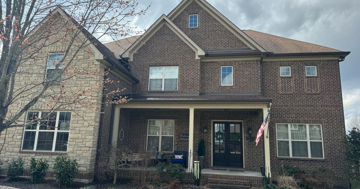 House for sale in Foxland Harbor in Gallatin, TN For Sale & Free