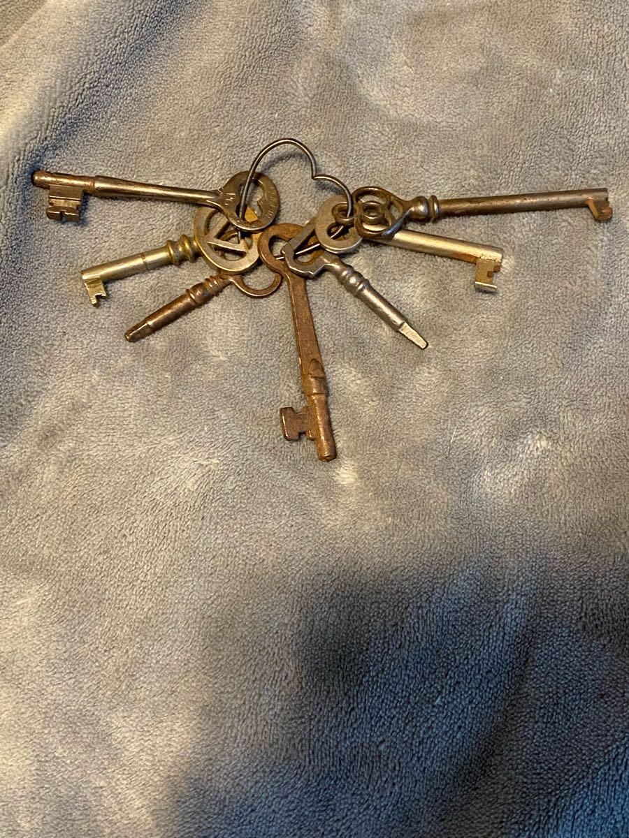 Vintage Skeleton Keys