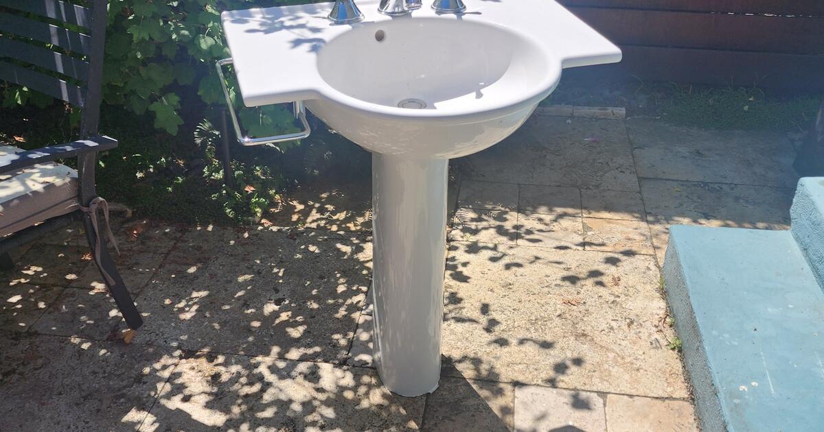 Porcher Bathroom Sink for Free in Berkeley, CA For Sale & Free — Nextdoor