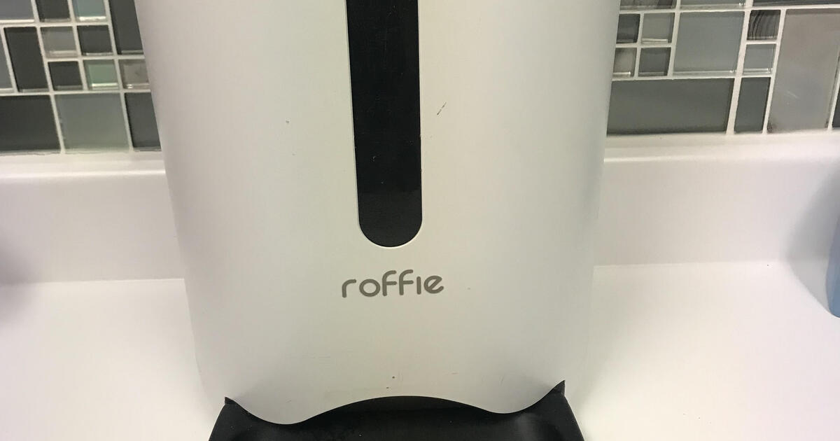Roffie Automatic Cat Feeder for 45 in Omaha, NE Finds — Nextdoor