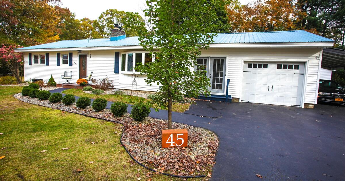 3 Bed 1 Bath Ranch in Saratoga for Rent! for 2500 in Saratoga Springs