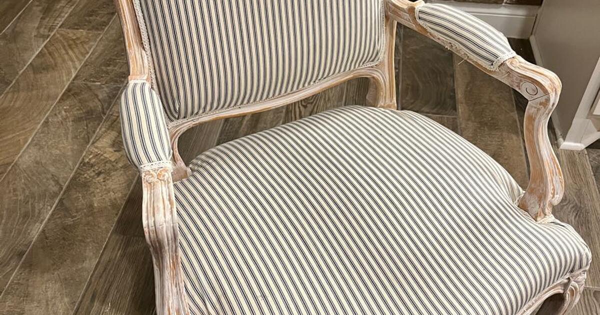 Antique Chair for 75 in New Braunfels, TX For Sale & Free — Nextdoor