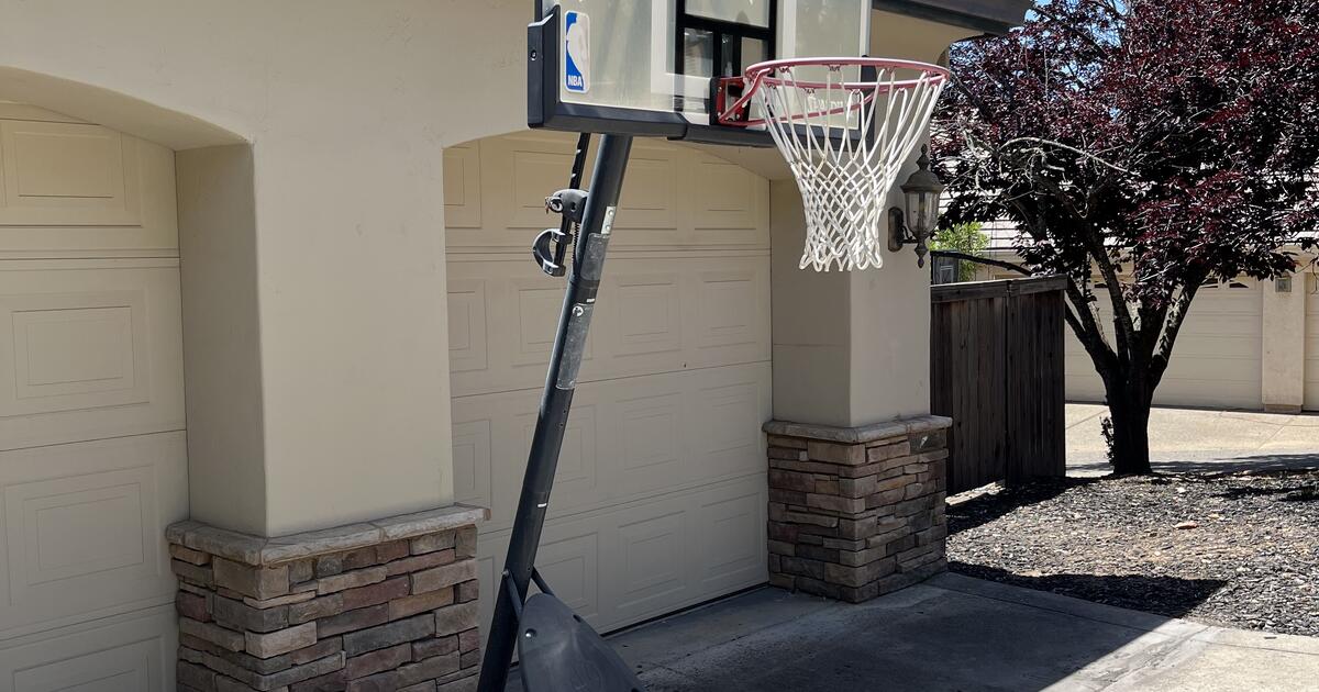 Basketball Hoop for Free in El Dorado Hills, CA Finds — Nextdoor