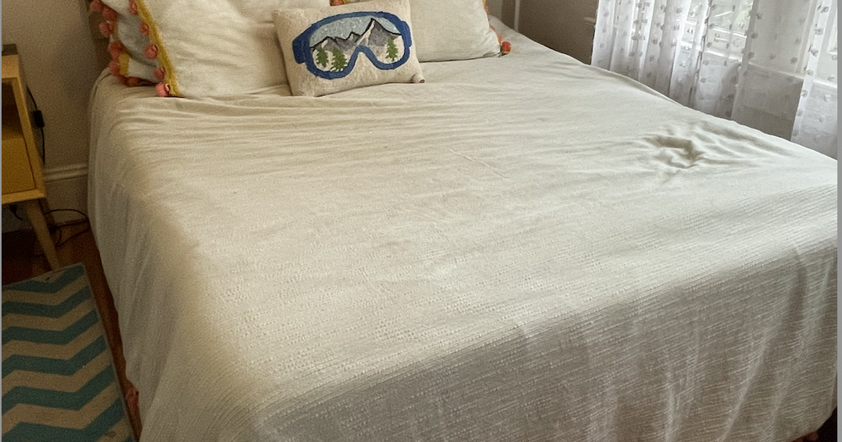 Free Queen Headboard for Free in Mountain Village, CO For Sale & Free