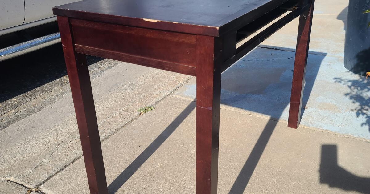 Desk FREE FREE for Free in Albuquerque, NM For Sale & Free — Nextdoor