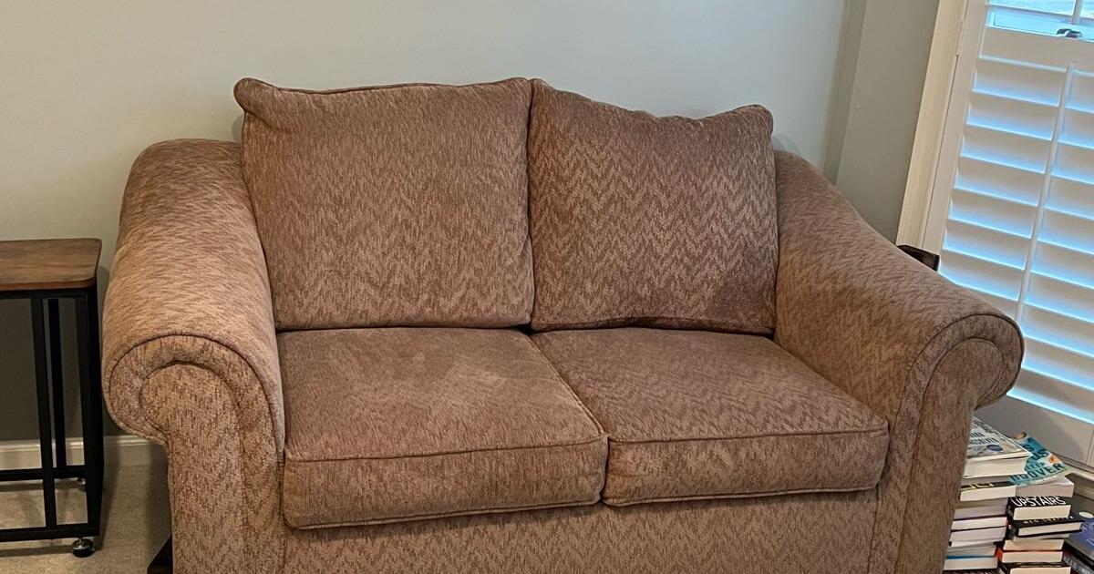 Free loveseat for Free in Pelham, AL For Sale & Free — Nextdoor