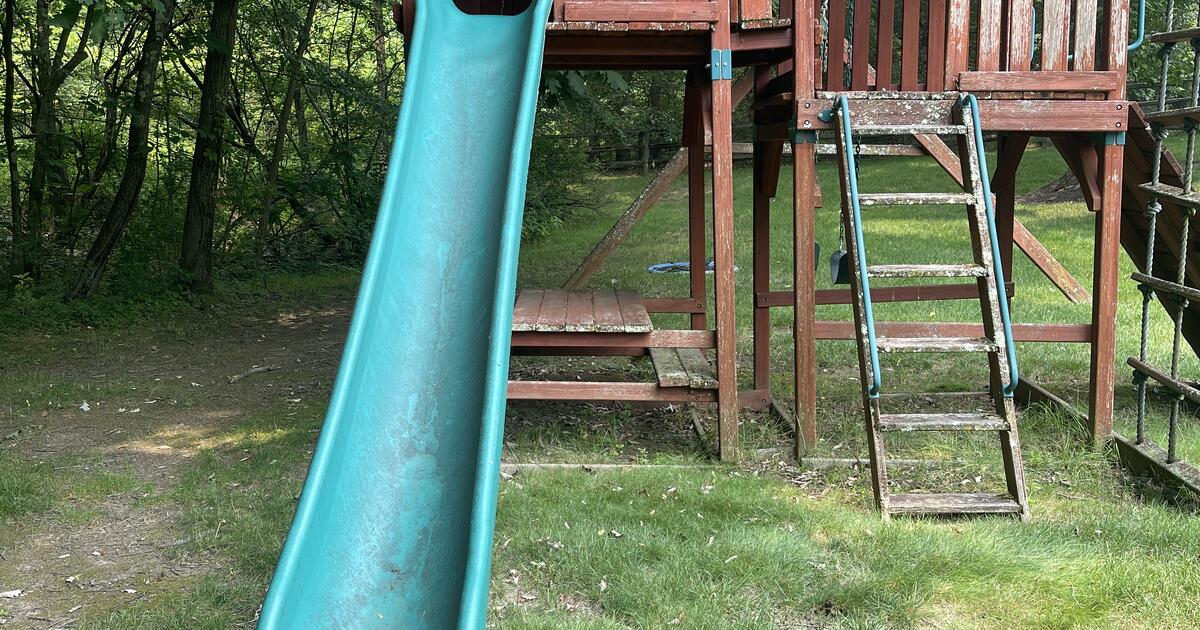 Backyard Play Set with Swings / Slide / Rock Wall for Free in Mars, PA