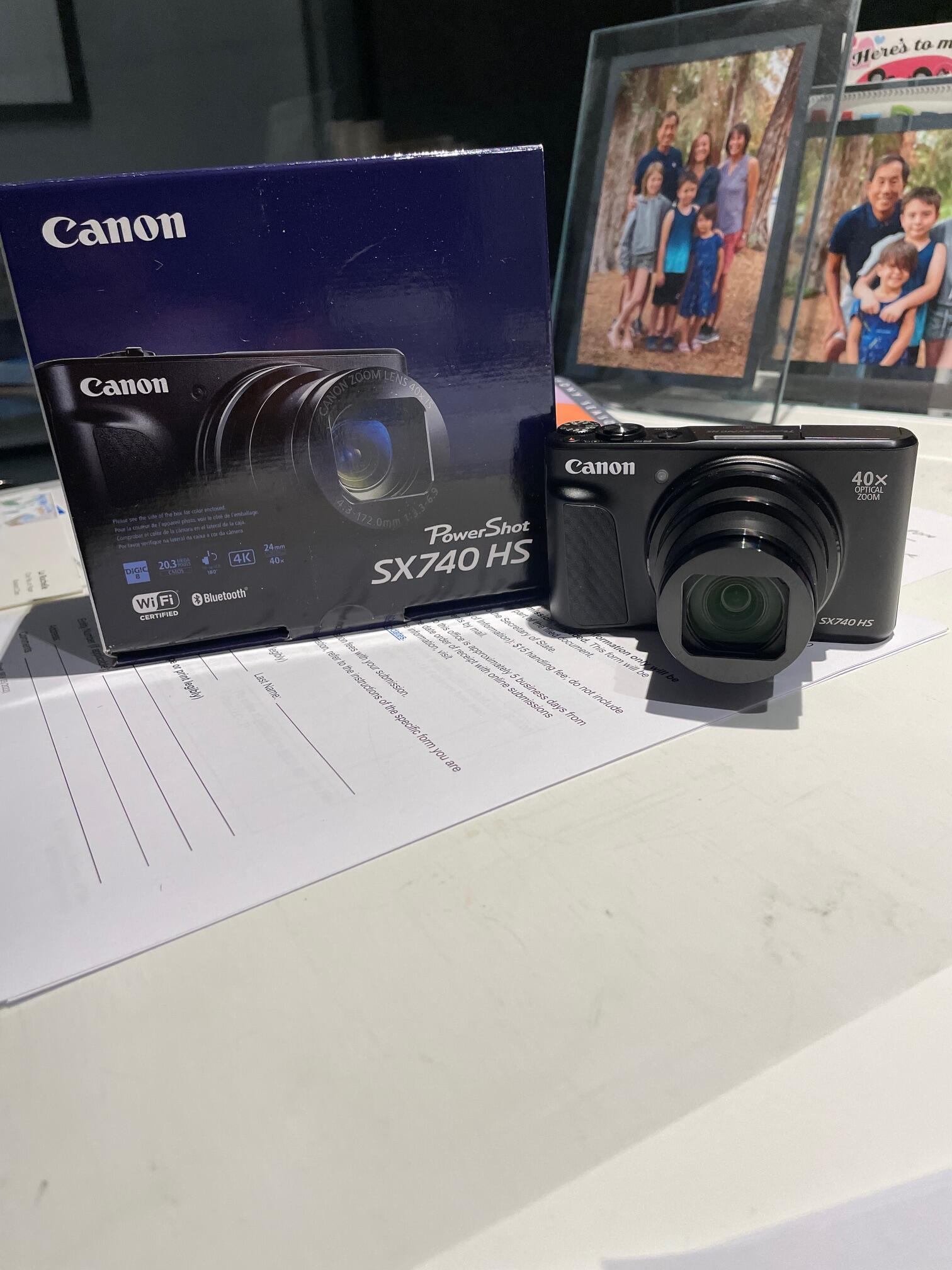 Canon Power Shot SX740 HS 40x Optical Zoom Compact for 475 in San Jose