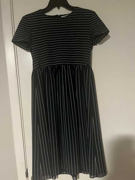 Adrienne Vittadini Black Striped Dress For $5 In San Antonio, TX | For Sale & Free Nextdoor Adrienne Vittadini Black Striped Dress For $5 In San Antonio, TX | For Sale & Free Nextdoor