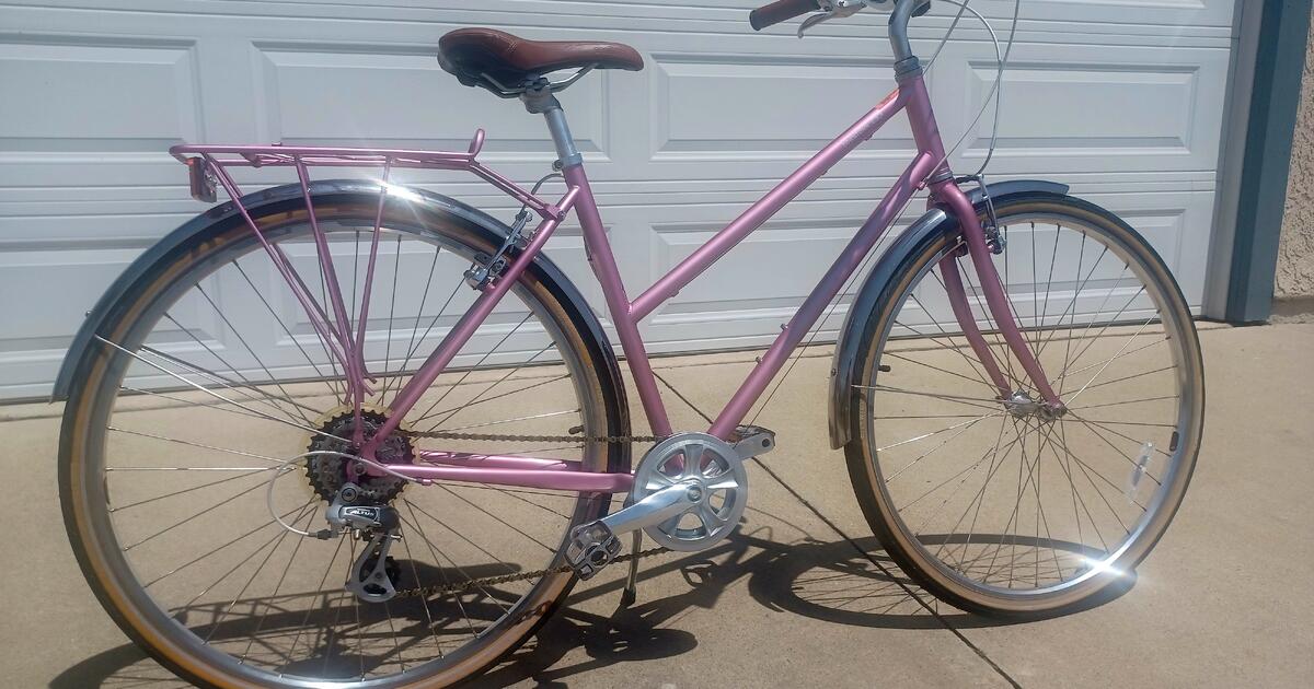 Breezer Dowetown 8 Speed Hybrid Bike for 180 in Rancho Cucamonga, CA