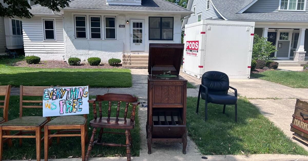 Furniture for Free in Downers Grove, IL For Sale & Free — Nextdoor
