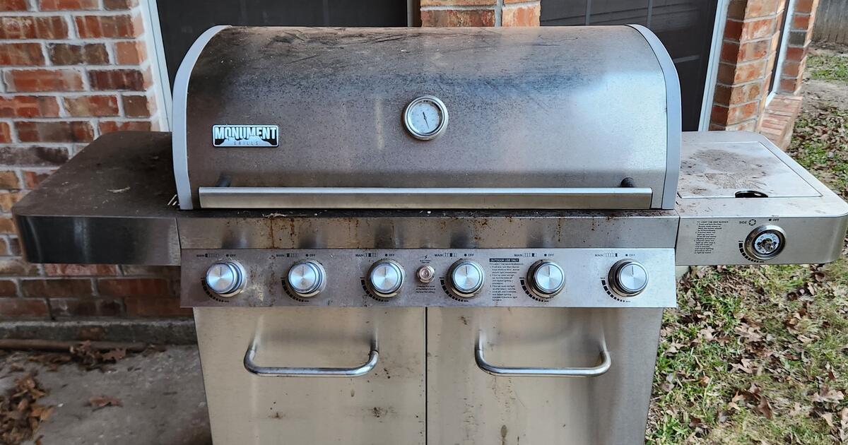 Huge Stainless Steel frame gas grill for scrap metal or refurbishment