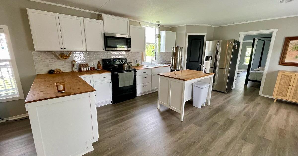 3 bed/2 bath manufactured home for 65000 in Manvel, TX For Sale