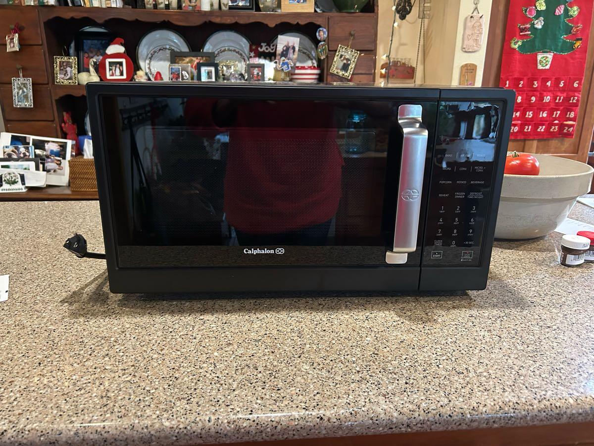 Calphalon Air Fryer/Microwave/Convection Oven for 100 in Leaburg, OR