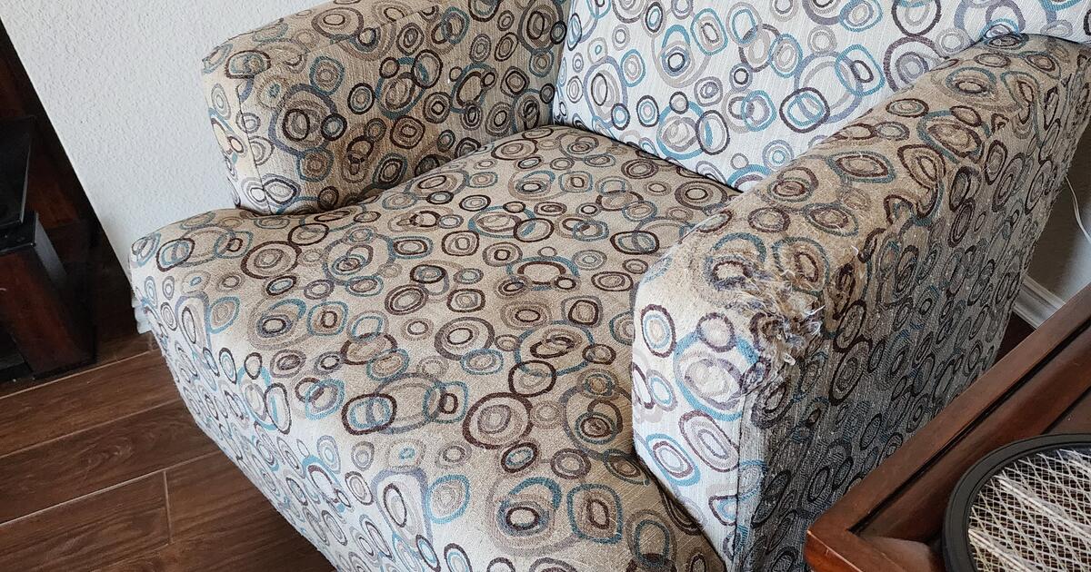 Chair for Free in Rockwall, TX For Sale & Free — Nextdoor