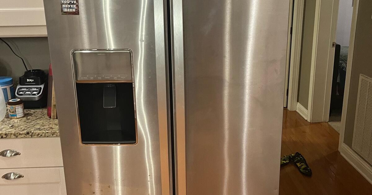 Whirlpool Fridge WRF767SDEM01 for 375 in Asheville, NC For Sale