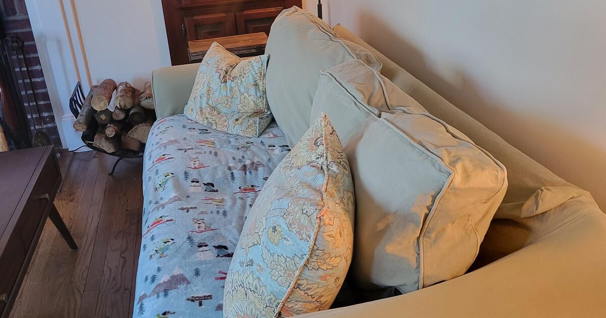 Free Furniture! for Free in Freehold, NJ For Sale & Free — Nextdoor