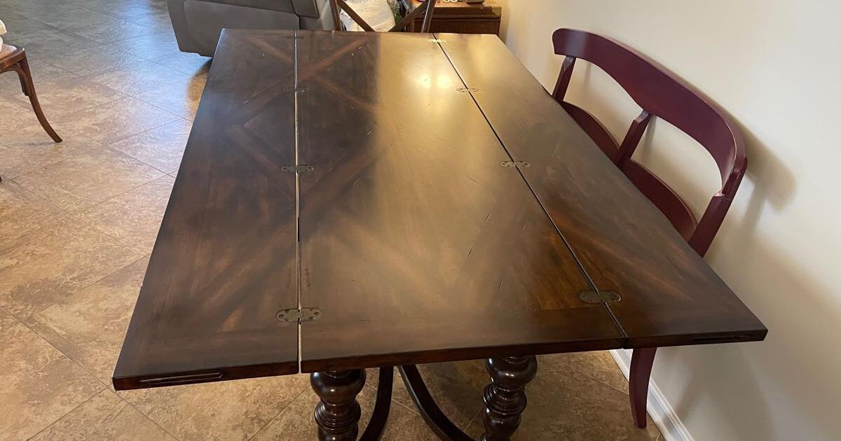 Trestle table from Whelan’s Furniture in Savannah 400 for Free in St
