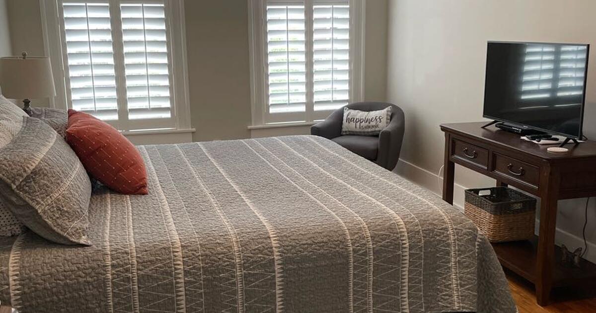 Loft Downtown for 240 in Lawrence, KS For Sale & Free — Nextdoor