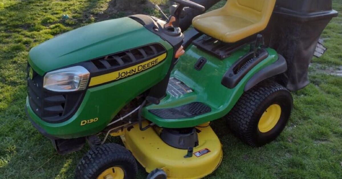 LOW HOURS John Deere D130 Lawn Tractor + bagger for $1600 in Richmond ...