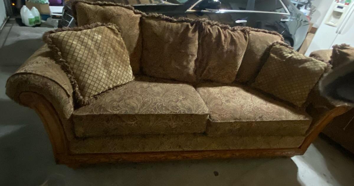 Couches for 250 in Wichita, KS Finds — Nextdoor