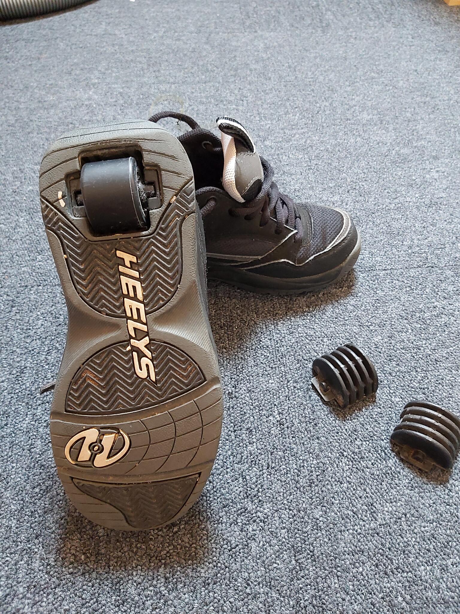 Kinder Heelys Maat 35 Te Koop Voor 4 € In Wageningen, GL | Gratis/Te Koop —  Nextdoor