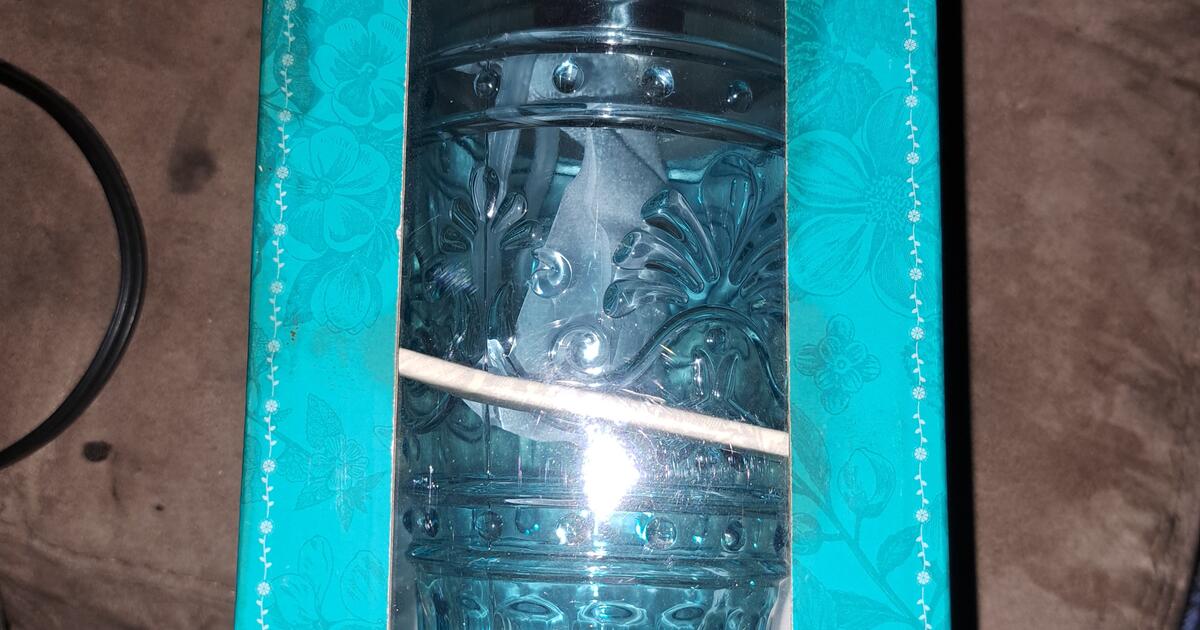 Pioneer Woman Cassie Embossed Cocktail Mixer Teal Special Edition NIB For 15 In Canton GA