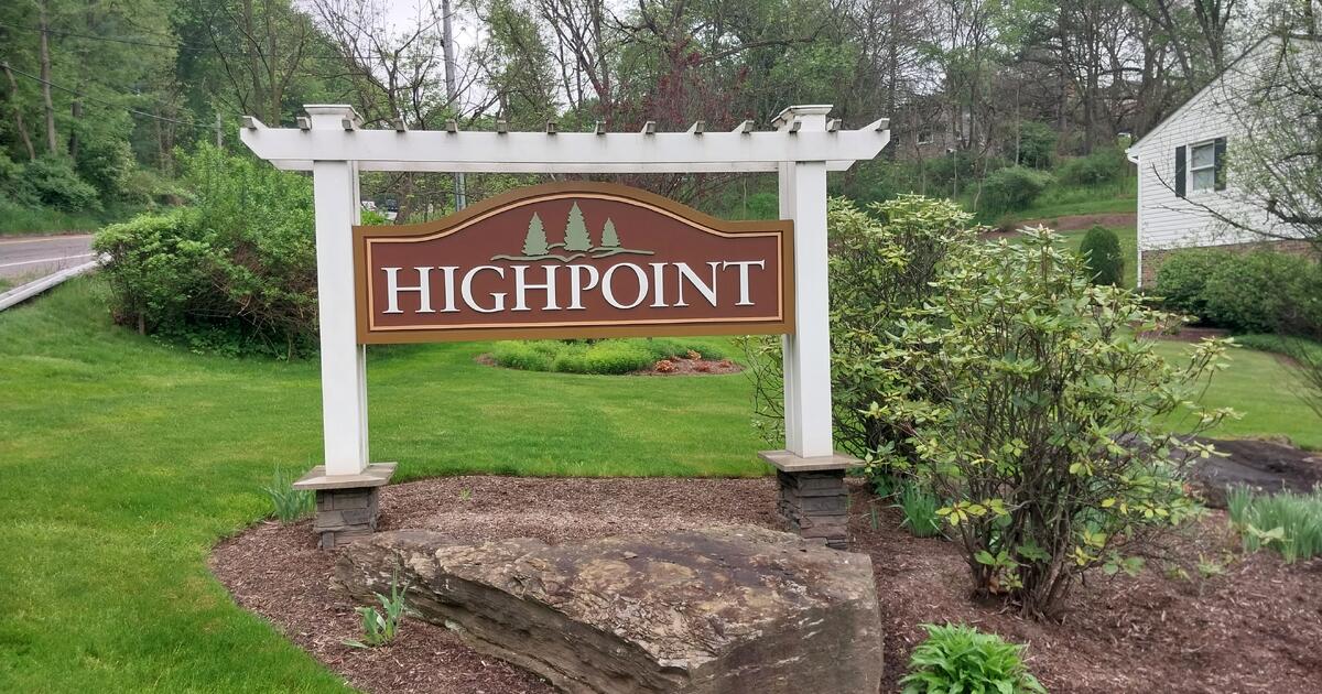Highpoint (Wexford) Neighborhood Garage Sales (next to Shenot Farm) for Free in Wexford, PA