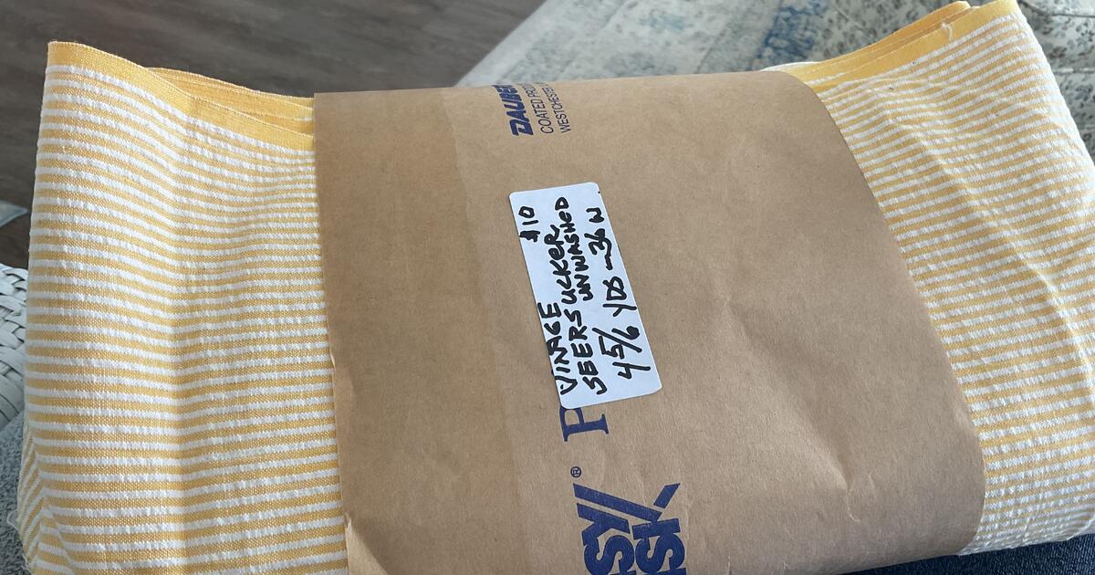 Lemonwood mobile home community Park yard sale for 1 in Ventura, CA