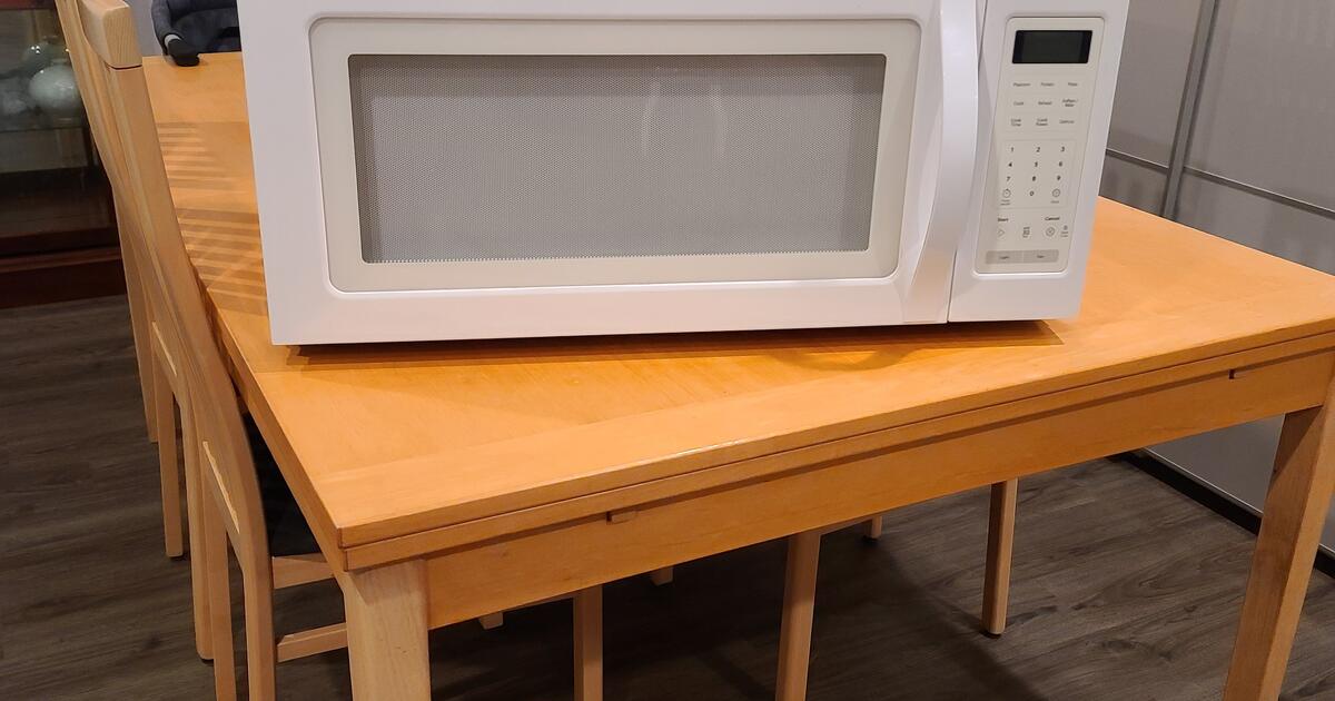 Whirlpool AboveRange Microwave for Free in Indianapolis, IN For Sale