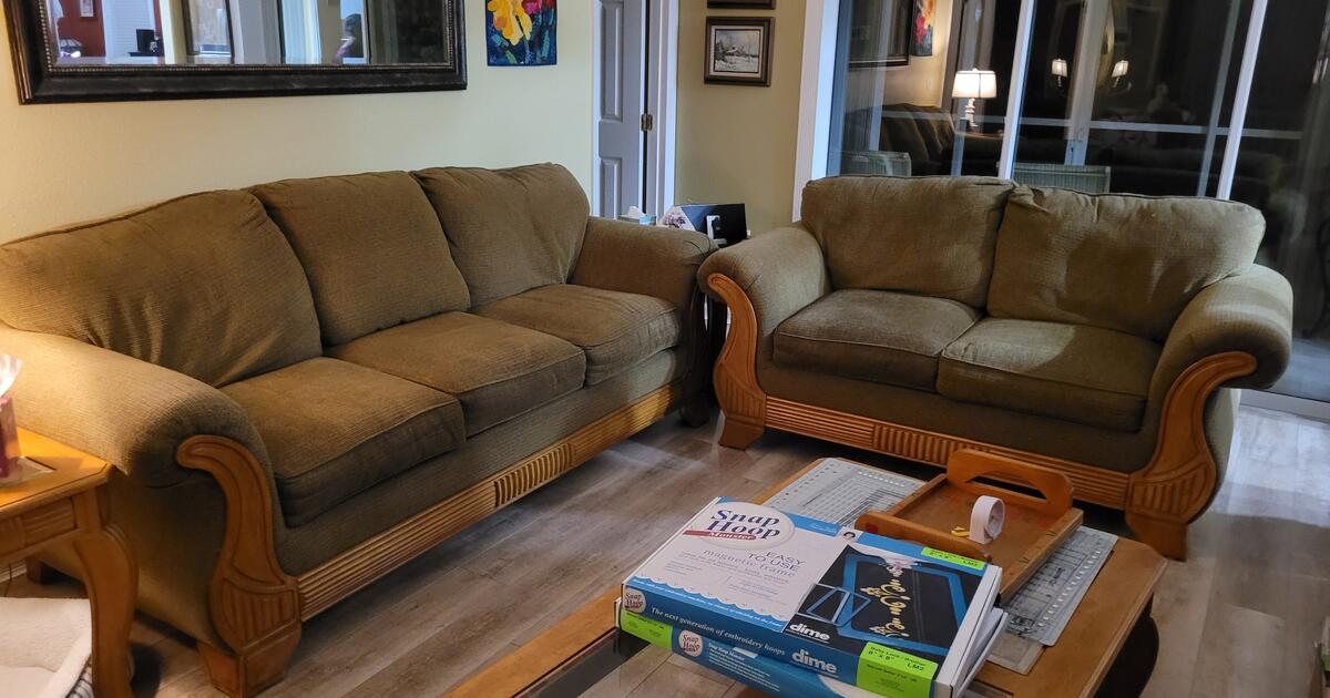 Free Couch and Loveseat in Ocala, FL For Sale & Free — Nextdoor