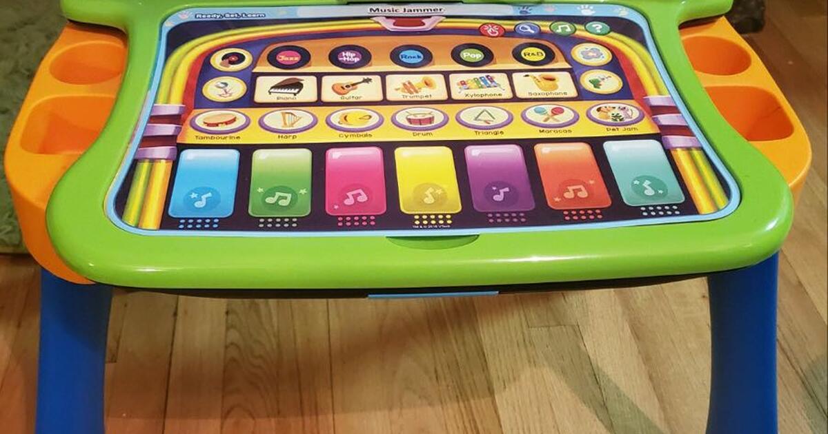 Ready Set Play Music Jammer Table for 15 in Ramsey, NJ For Sale