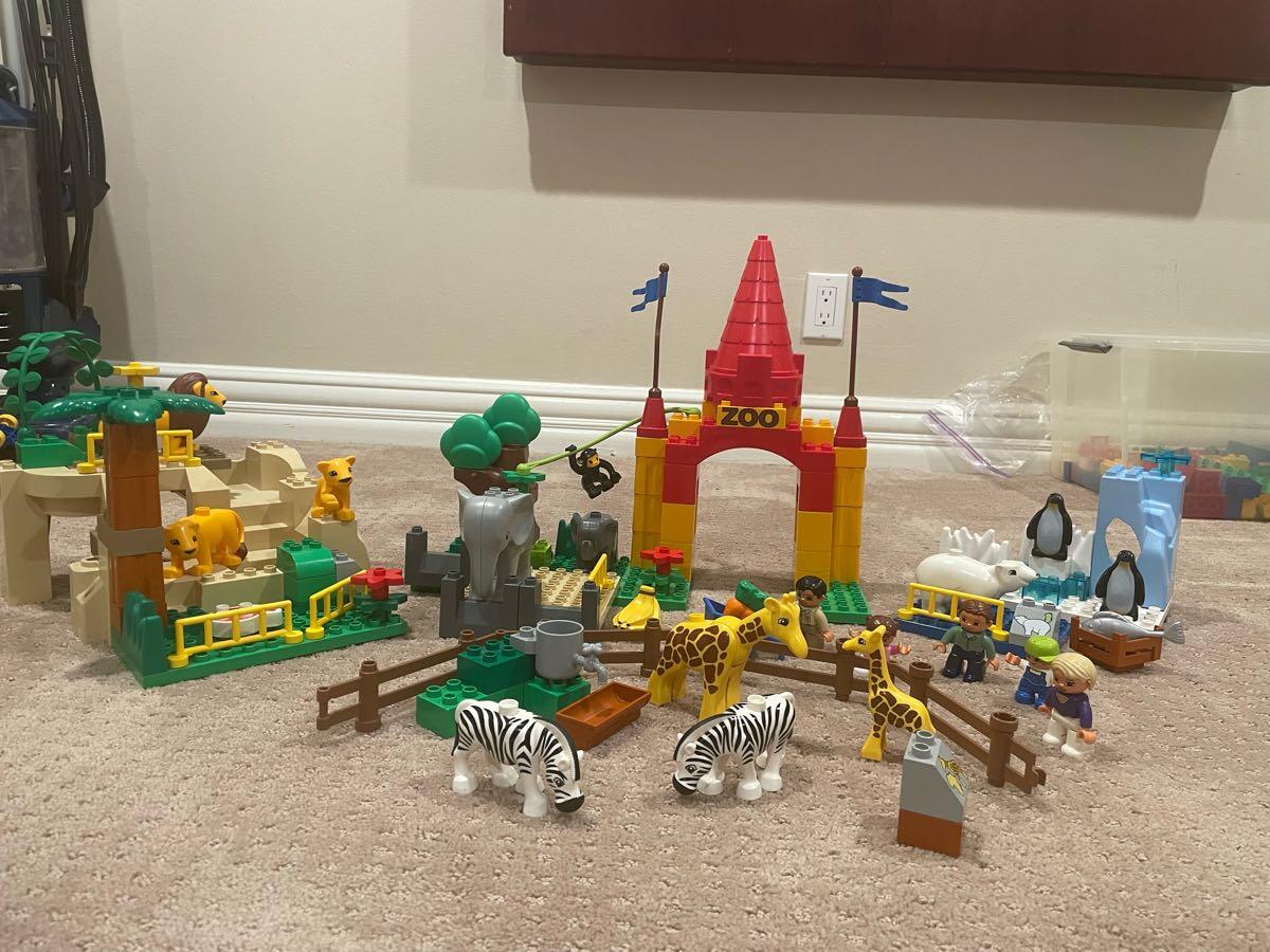 Lego Duplo Giant Zoo 4960 For $75 In Village, CA | Sale & Free Nextdoor