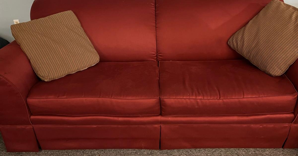 Broyhill Love Seat for Free in Bolton, MA For Sale & Free — Nextdoor