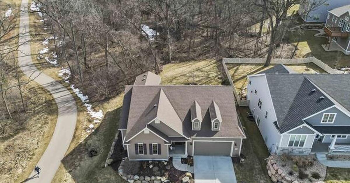 3 Bed 2 Bath Home / 9831 Sunny Spring Drive, Verona for 569990 in