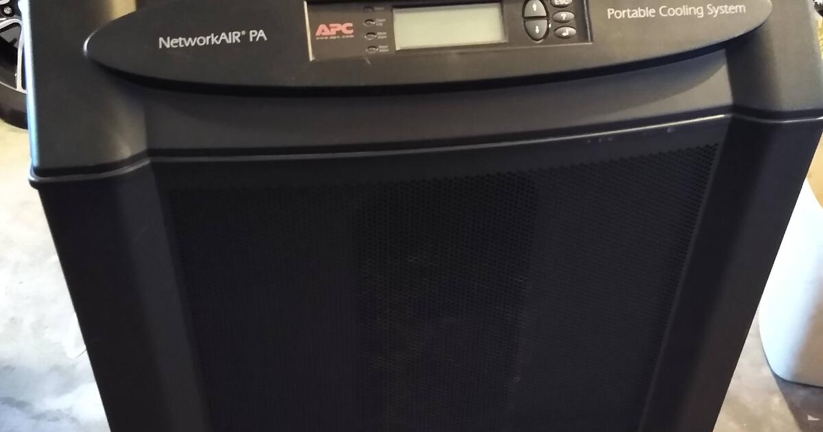 Portable Air Conditioner APC NetworkAIR 4000 ACPA4000 13,300 BTU