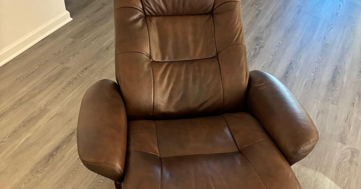 BarcaLoungers two with ottomans for 350 in The Villages, FL For Sale & Free — Nextdoor