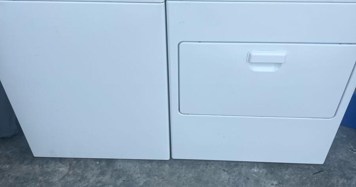 Whirlpool washer and dryer for 280 in Valdosta, GA For Sale & Free