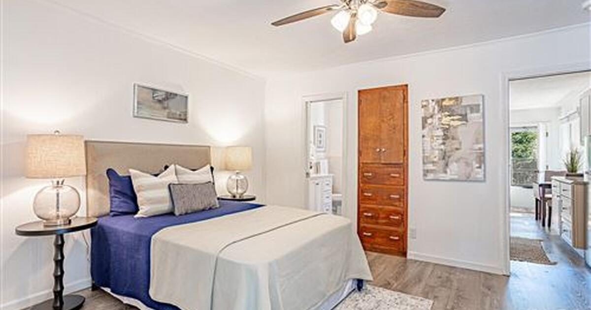 1 Bedroom/1Bath condo Western N.C. Flat Rock, N.C. Owner selling, lives